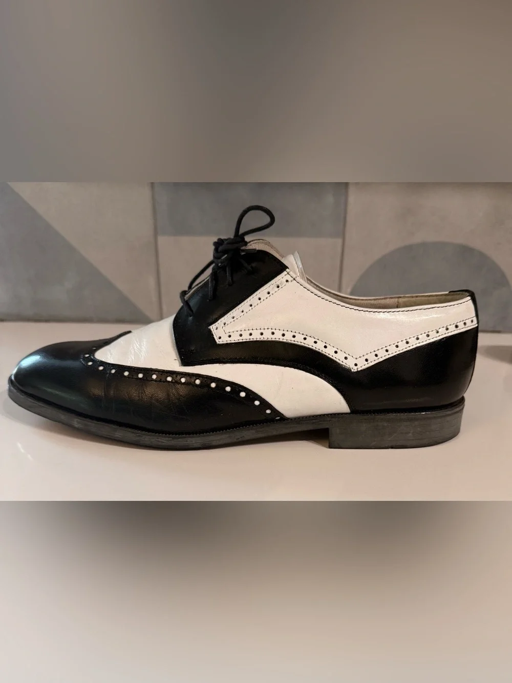 Stacy Adam's black & white wingtip oxford dress shoes- men's 9.5